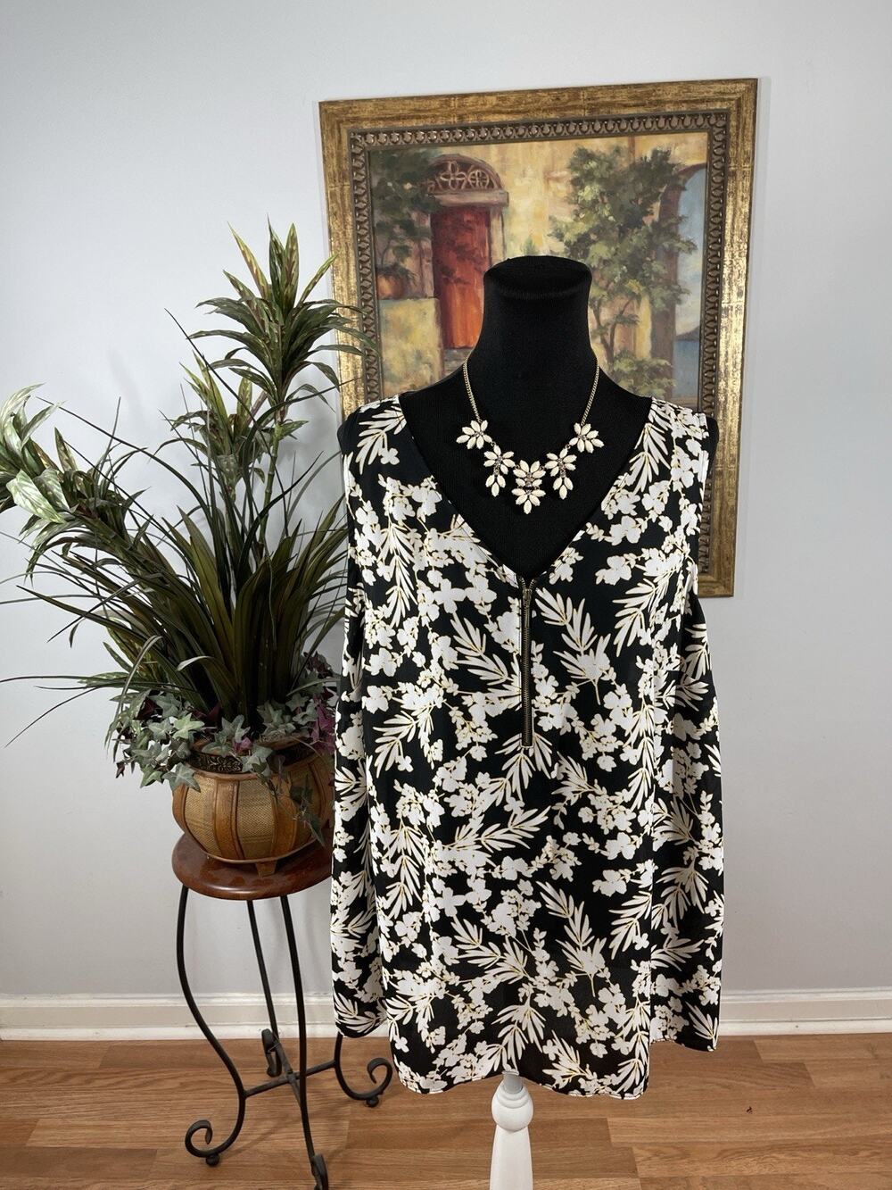 Worthington Woman 1X Floral Sleeveless Blouse Black White Zip Front Plus Size